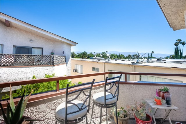 2 Bed Home for Sale in Valley Village, California