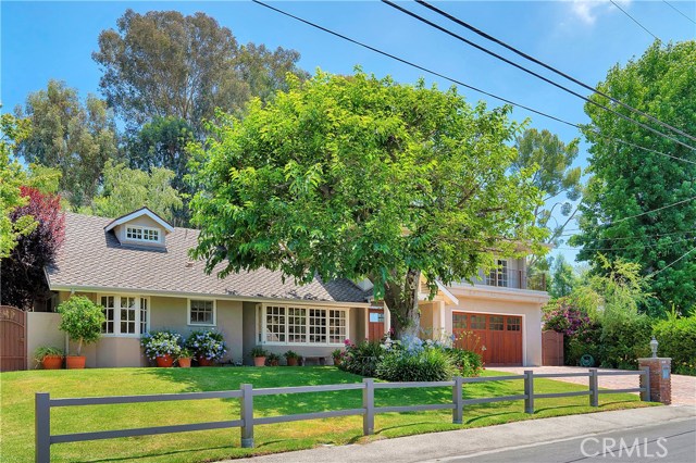 Photo of 20545 Dumont Street, Woodland Hills, CA 91364