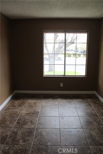 4 Bed Home for Sale in Palmdale, California