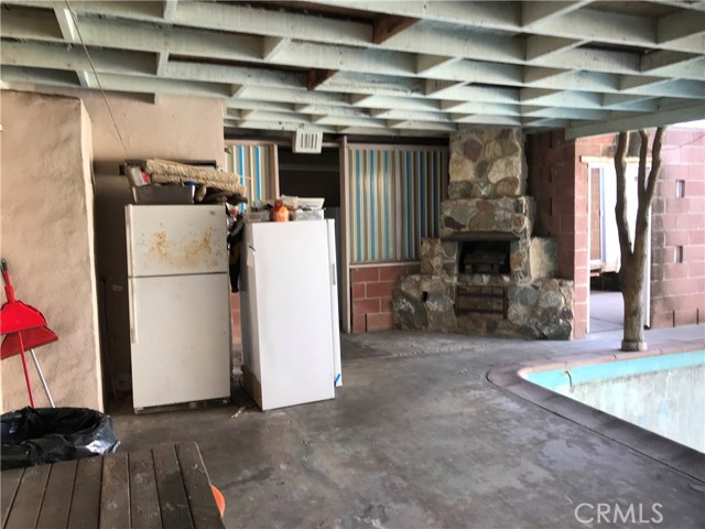 410 Maria Avenue, Redondo Beach, California 90277, 2 Bedrooms Bedrooms, ,1 BathroomBathrooms,Residential,Sold,Maria,SR19153739