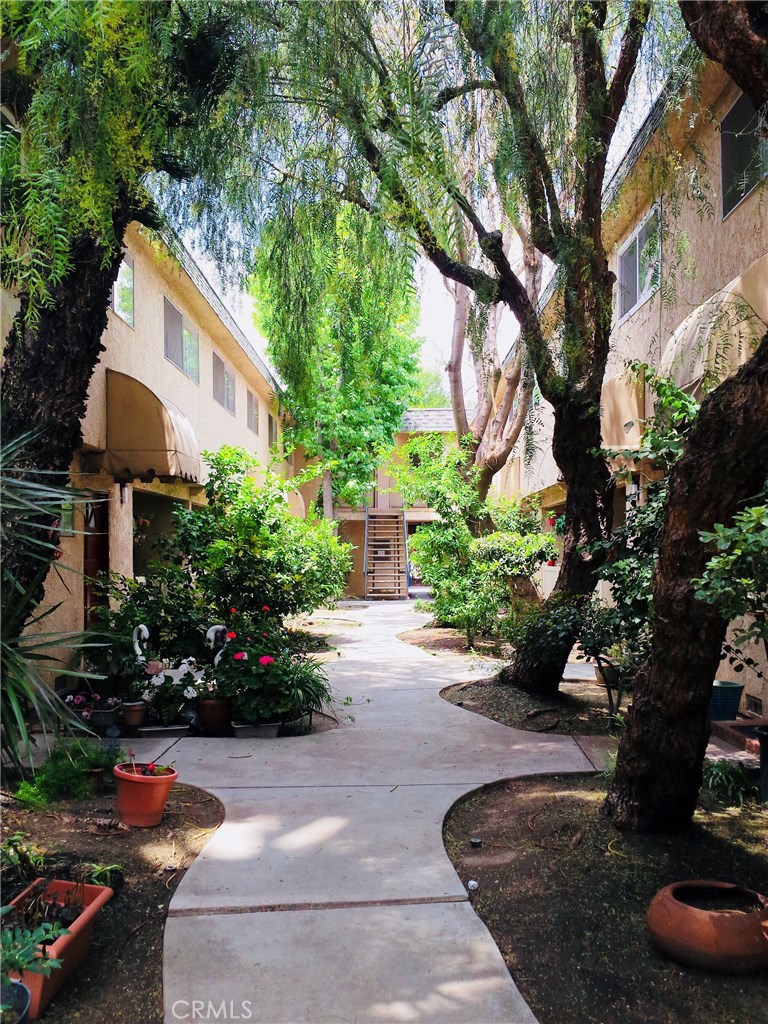Photo of 17123 Roscoe Boulevard #9, Northridge, CA 91325