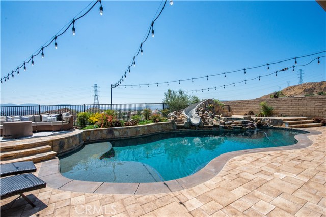 5 Bed Home for Sale in Saugus, California