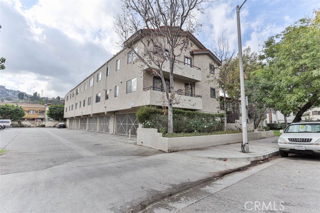 2 Bed Home for Sale in Studio City, California