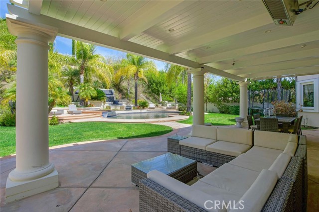 6 Bed Home for Sale in Calabasas, California
