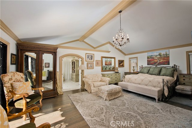 4 Bed Home for Sale in Lake Balboa, California