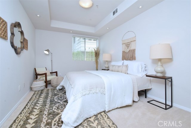 2 Bed Home for Sale in Studio City, California