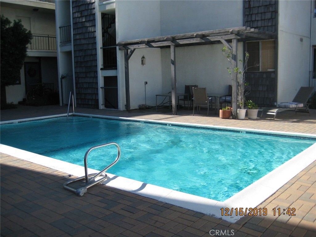 Photo for 22041 Costanso Street, 201, Woodland Hills, CA 91364 - Listing #SR-19275876 22041 Costanso Street, 201, Woodland Hills, CA 91364
