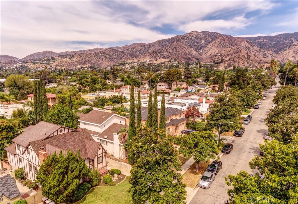 Photo for 1341 RAYMOND Avenue, Glendale, CA 91201 - Listing #SR-19221422 1341 RAYMOND Avenue, Glendale, CA 91201