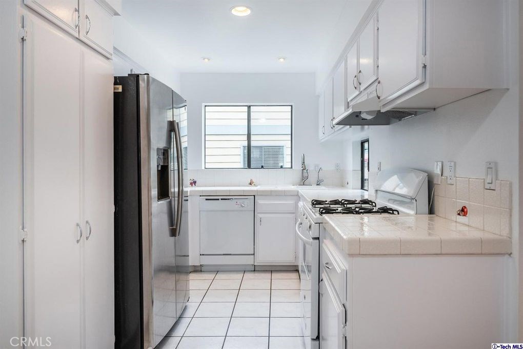 Photo for 419 PIONEER Drive, 2, Glendale, CA 91203 - Listing #SR-19248488 419 PIONEER Drive, 2, Glendale, CA 91203
