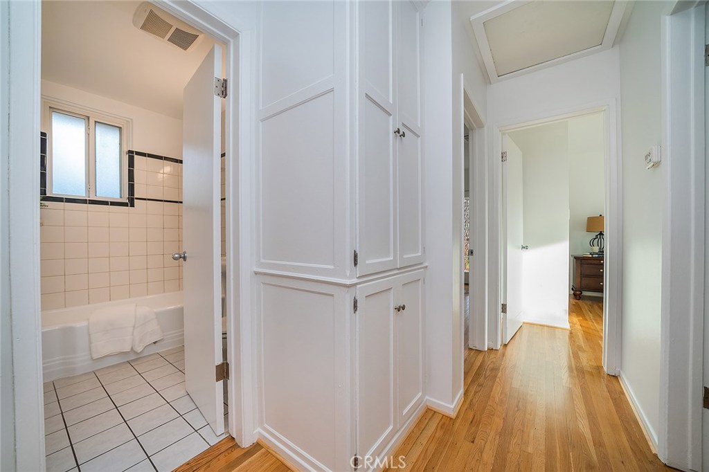 Photo for 6916 Beckett Street, Tujunga, CA 91042 - Listing #SR-19276702 6916 Beckett Street, Tujunga, CA 91042