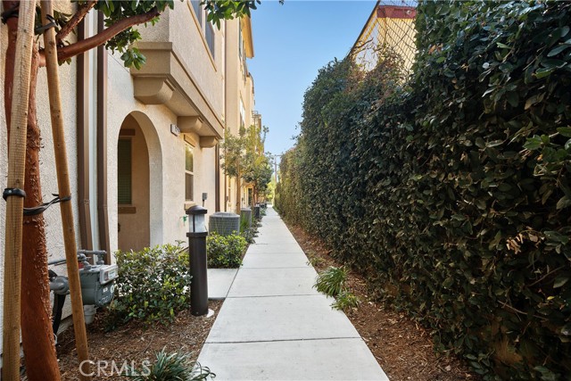 3 Bed Home for Sale in Van Nuys, California