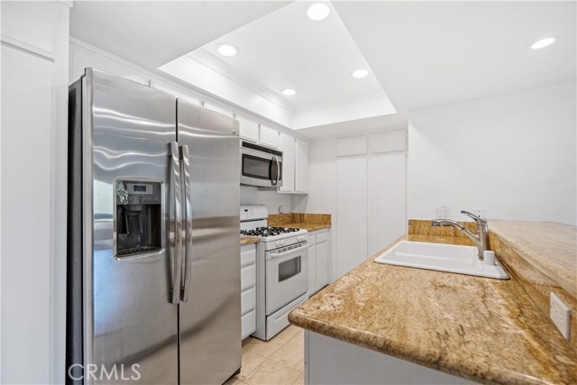2 Bed Home for Sale in Los Angeles, California