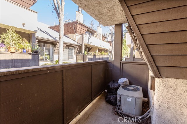 2 Bed Home for Sale in Van Nuys, California