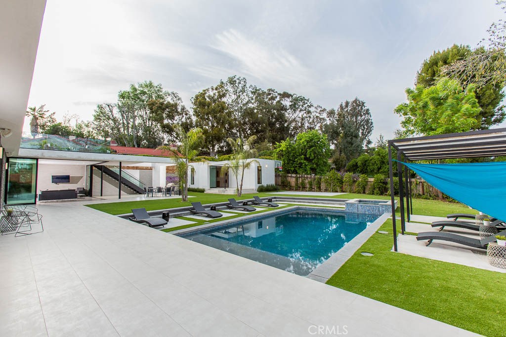 Photo for 23315 CALVERT Street, Woodland Hills, CA 91367 - Listing #SR-19072953 23315 CALVERT Street, Woodland Hills, CA 91367