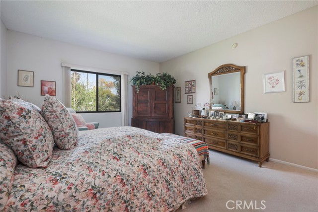 2 Bed Home for Sale in Lake Balboa, California