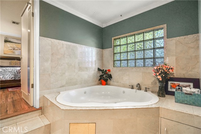 3 Bed Home for Sale in Lake Balboa, California