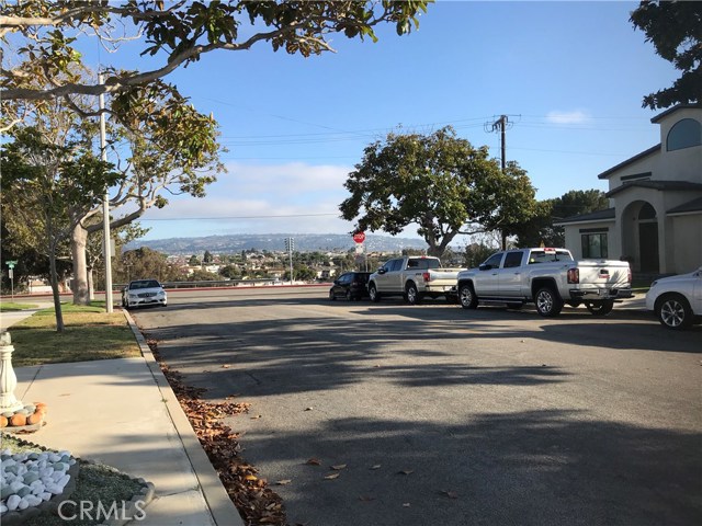 410 Maria Avenue, Redondo Beach, California 90277, 2 Bedrooms Bedrooms, ,1 BathroomBathrooms,Residential,Sold,Maria,SR19153739