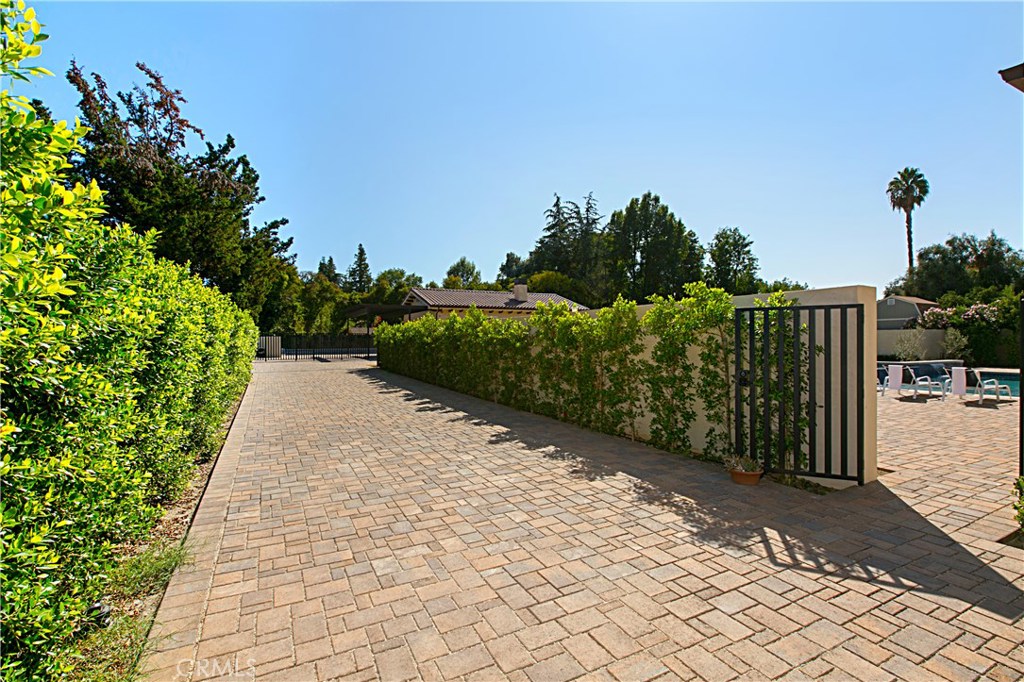 Photo for 23042 CALVERT Street, Woodland Hills, CA 91367 - Listing #SR-19232826 23042 CALVERT Street, Woodland Hills, CA 91367