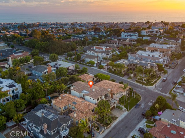 906 9th Street, Manhattan Beach, California 90266, 6 Bedrooms Bedrooms, ,7 BathroomsBathrooms,Residential,Sold,9th,SR20169119