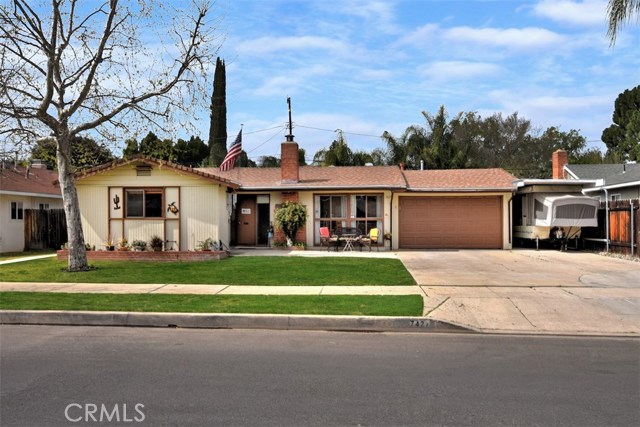 Photo of 7427 Sale Avenue, West Hills, CA 91307