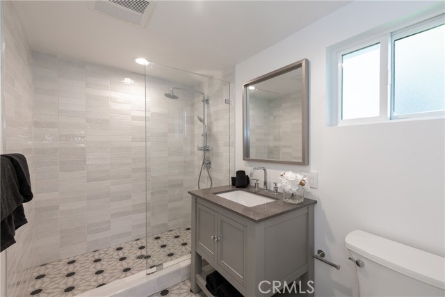 4 Bed Home for Sale in Encino, California