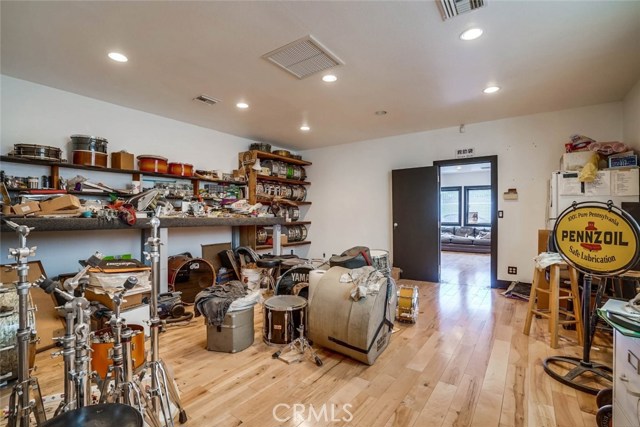 Chandler, 91601, ,For Sale,Chandler,SR20181711