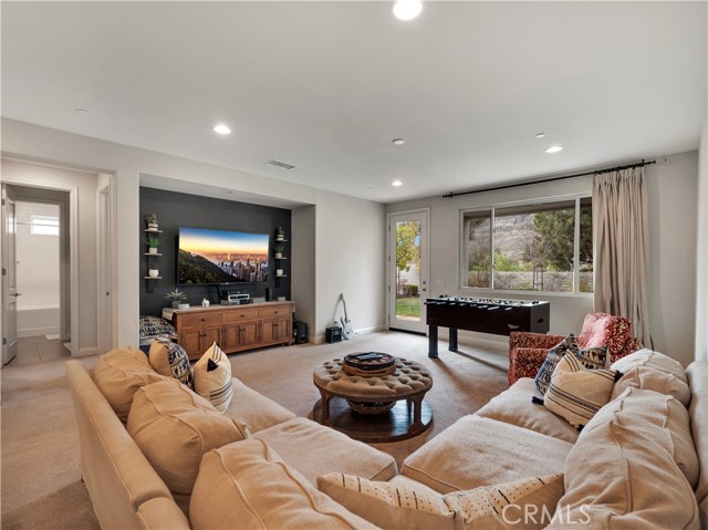 4 Bed Home for Sale in Thousand Oaks, California