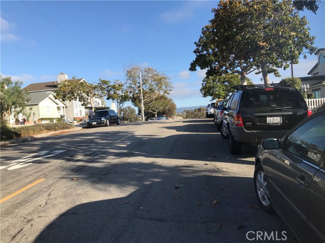 410 Maria Avenue, Redondo Beach, California 90277, 2 Bedrooms Bedrooms, ,1 BathroomBathrooms,Residential,Sold,Maria,SR19153739