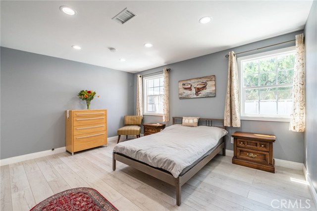 4 Bed Home for Sale in Granada Hills, California