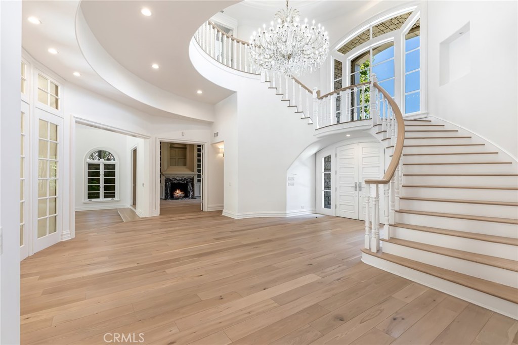 Photo for 20637 KINGSBORO Way, Woodland Hills, CA 91364 - Listing #SR-19233515 20637 KINGSBORO Way, Woodland Hills, CA 91364