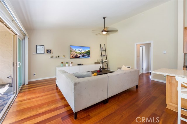 818 Camino Real, Redondo Beach, California 90277, 2 Bedrooms Bedrooms, ,2 BathroomsBathrooms,Residential,Sold,Camino Real,SR20198700