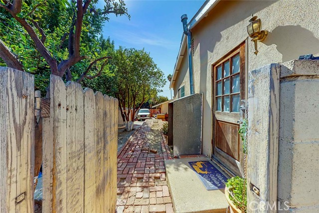 4 Bed Home for Sale in Granada Hills, California