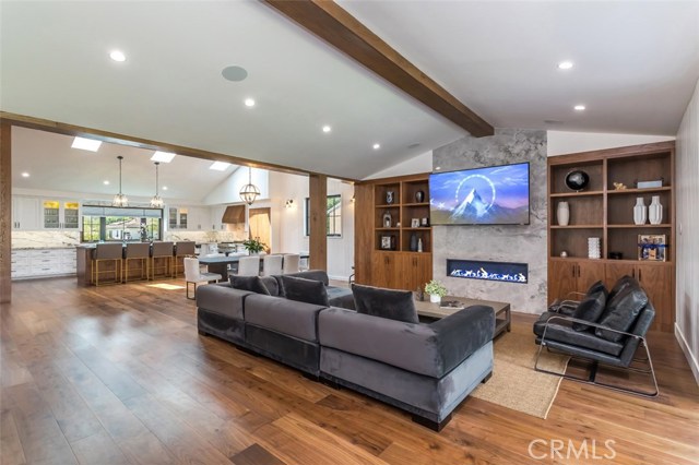4 Bed Home for Sale in Studio City, California