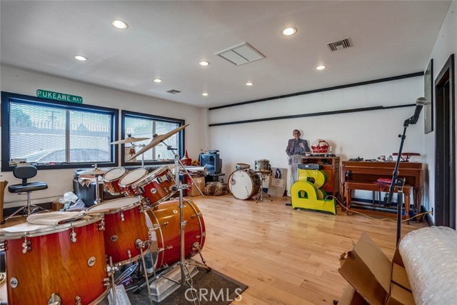 Chandler, 91601, ,For Sale,Chandler,SR20181711