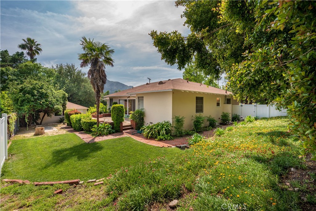 Photo for 4240 LOWELL Avenue, La Crescenta, CA 91214 - Listing #SR-19124116 4240 LOWELL Avenue, La Crescenta, CA 91214