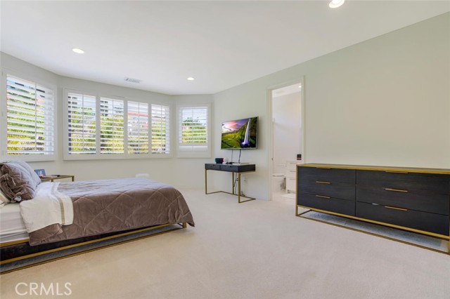 6 Bed Home for Sale in Calabasas, California