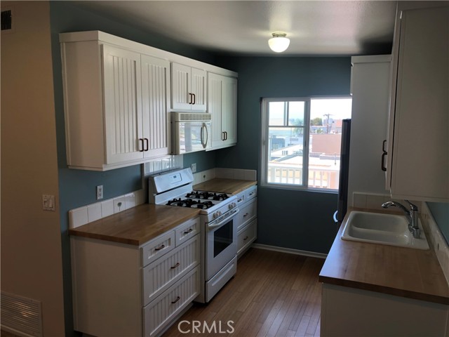 418 Ocean View Avenue, Hermosa Beach, California 90254, ,Residential Income,Sold,Ocean View,SR21169153
