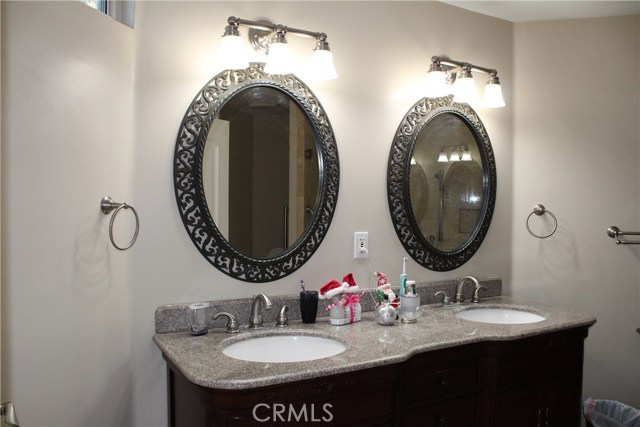2 Bed Home for Sale in Calabasas, California
