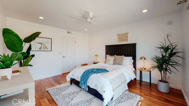 1427 12th Street, Manhattan Beach, California 90266, 2 Bedrooms Bedrooms, ,3 BathroomsBathrooms,Residential,Sold,12th,SR20201962