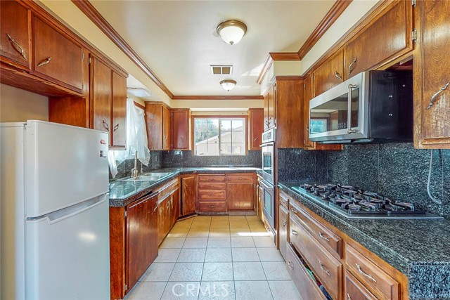 4 Bed Home for Sale in Granada Hills, California