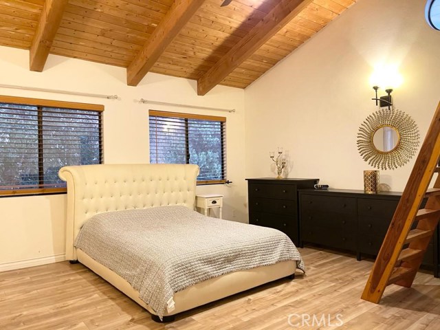 6 Bed Home for Sale in Granada Hills, California