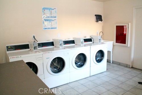 1 Bed Home for Sale in Encino, California