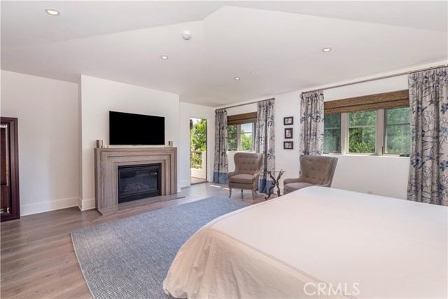 4 Bed Home for Sale in Sherman Oaks, California