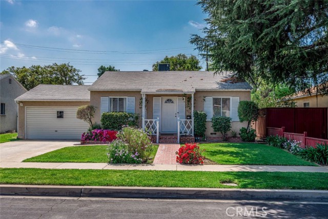 2 Bed Home for Sale in Lake Balboa, California