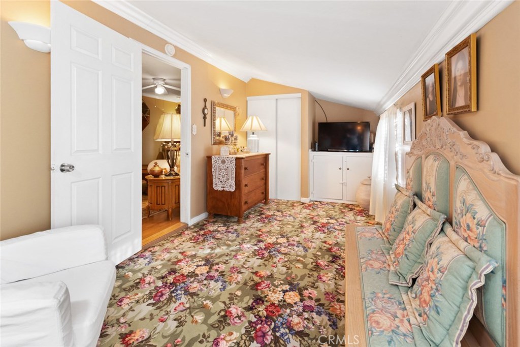 Photo for 10446 COMMERCE Avenue, Tujunga, CA 91042 - Listing #SR-19264417 10446 COMMERCE Avenue, Tujunga, CA 91042