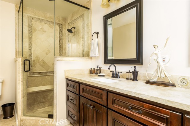 2 Bed Home for Sale in Lake Balboa, California