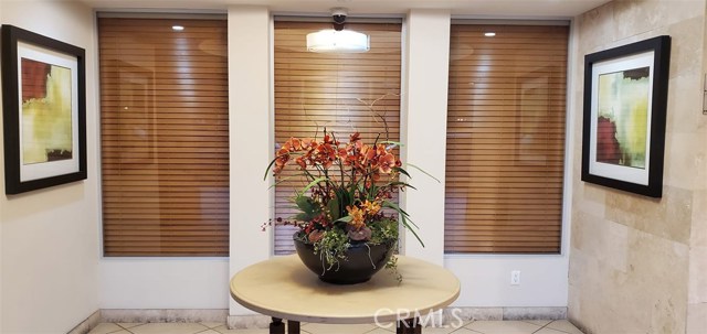 2 Bed Home for Sale in Studio City, California
