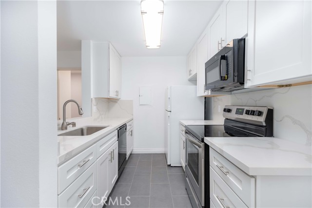 2 Bed Home for Sale in Encino, California