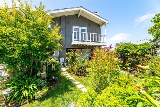 1104 Steinhart Avenue, Redondo Beach, California 90278, 3 Bedrooms Bedrooms, ,2 BathroomsBathrooms,Residential,Sold,Steinhart,SR19169285