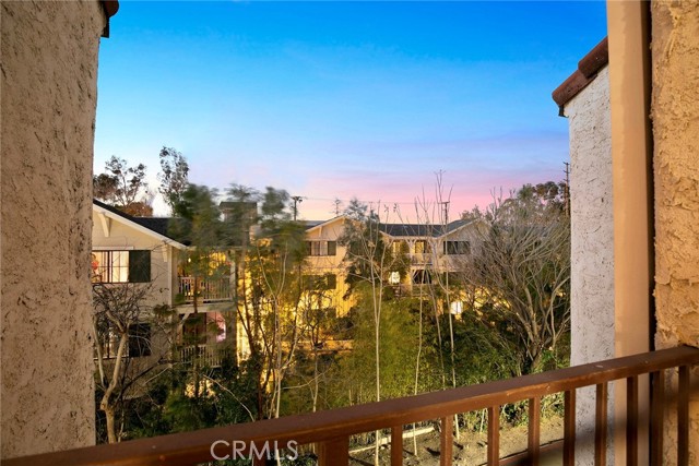2 Bed Home for Sale in Calabasas, California